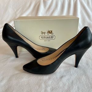 Coach black classic pumps